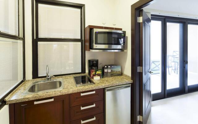 Puerta Cortes Residences