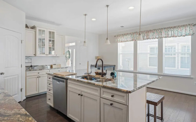 Ocean View Beach Club - Bennetts