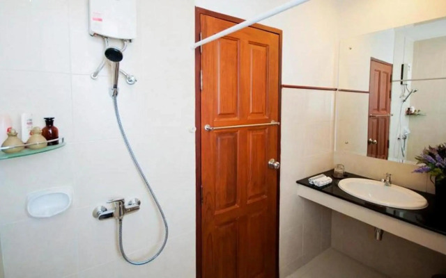 The Meet Green Apartment