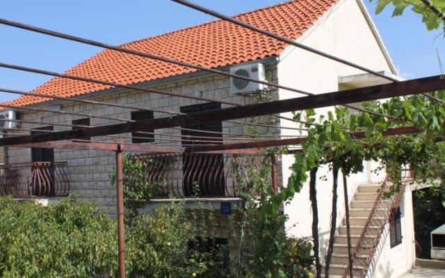 Rooms Adriatica Island Brač