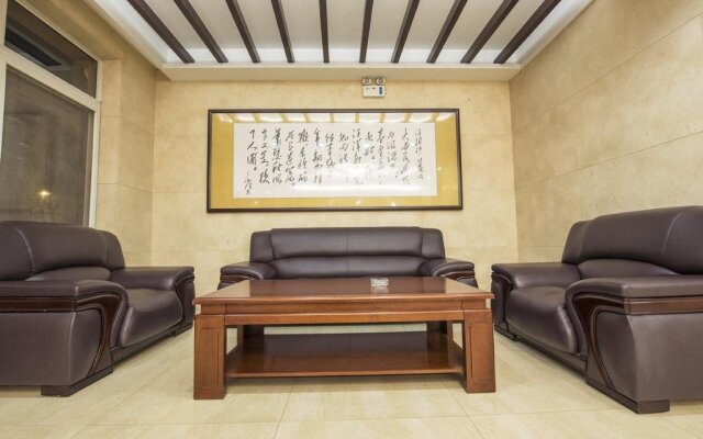 Longxing Holiday Hotel