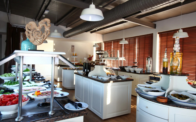 DoubleTree by Hilton Bodrum Marina Vista