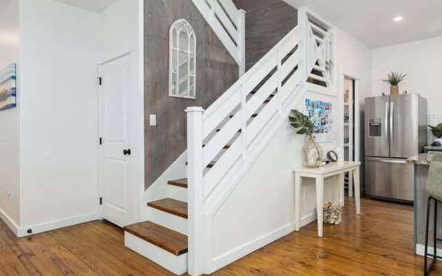 Comfy 3bdr Right in Town Sleeps 10