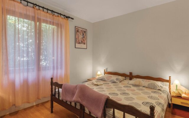 Nice Home in Medulin With Wifi and 2 Bedrooms
