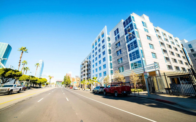 Downtown LA Live Suites