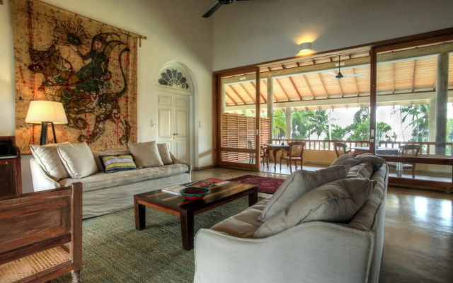 Villa Saffron Hikkaduwa