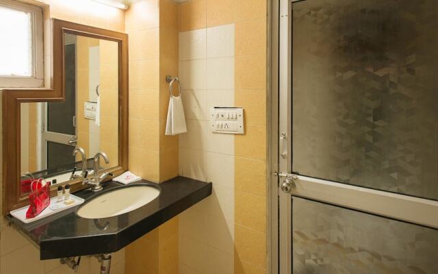 OYO 1004 Hotel Fly View
