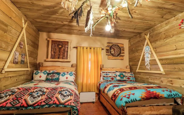 Apache Falls Lodge