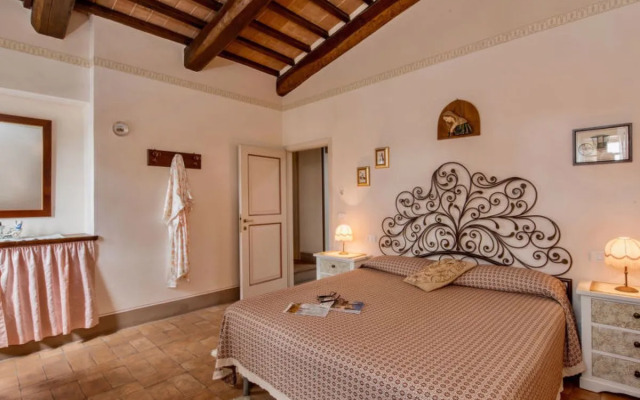 Hillside pretty Home 37553