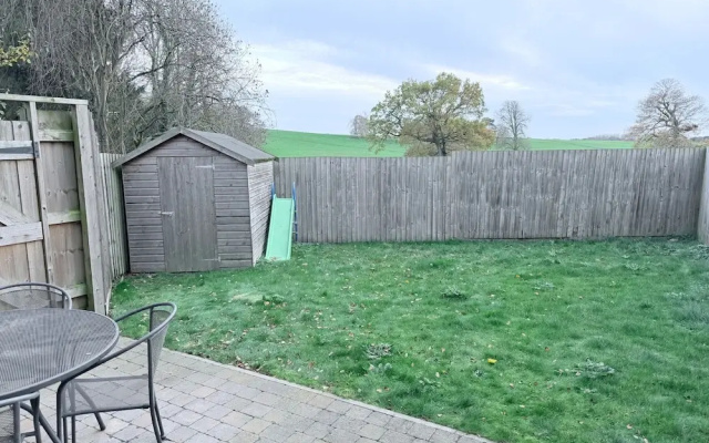 Luxury House - Sleeps up to 6 - Near Nec