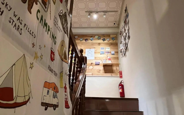 Gift Box Hostel