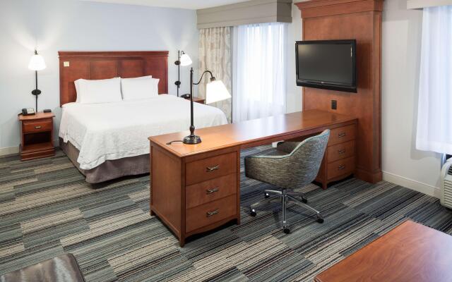 Hampton Inn & Suites Cedar Rapids - North
