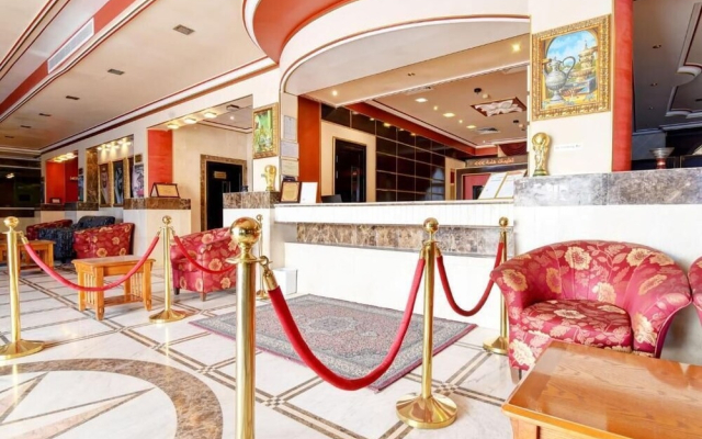 Al Mansour Grand Hotel فندق المنصور جراند