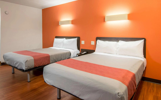 Motel 6 Glassboro, NJ - Rowan University