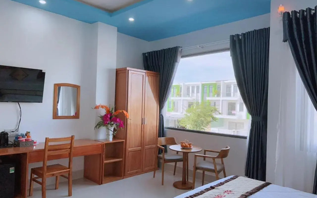 Đức Thạnh Hotel