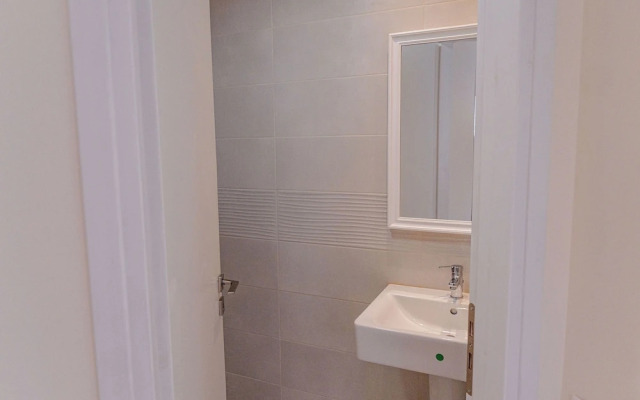 Phaedrus Living: Seaside Thalassa Cretan 102