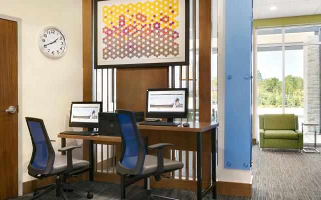 Holiday Inn Express & Suites Salisbury by IHG