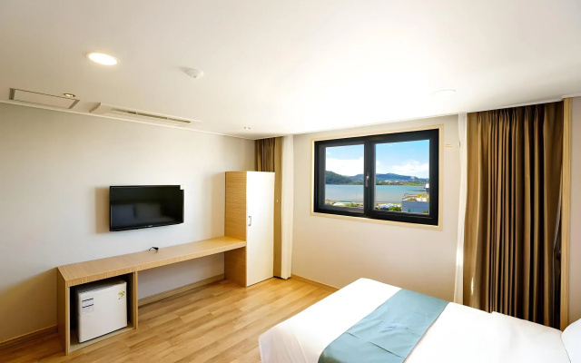 Blue Mountain Hotel