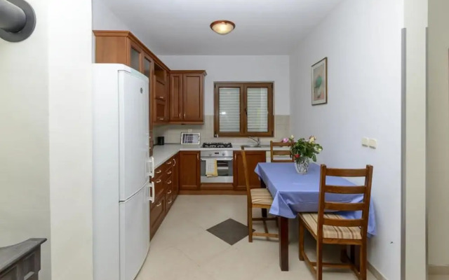 Apartment Petar