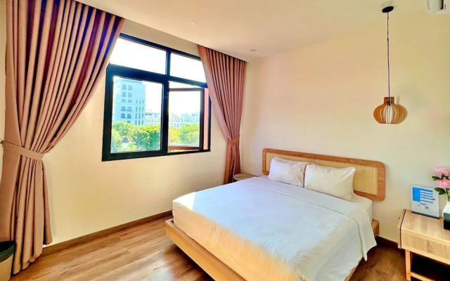 S79 Sofia Grand World