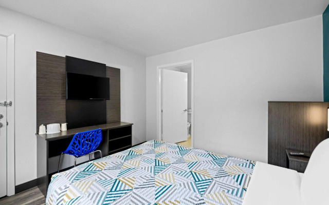 Motel 6 Monterey, CA