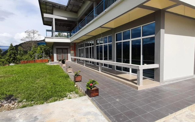 Leely Garden Valley Lodge Tambunan