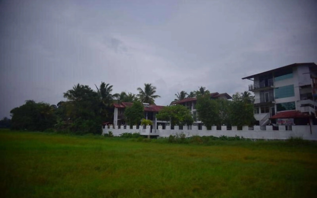 Sanri villa Katunayaka