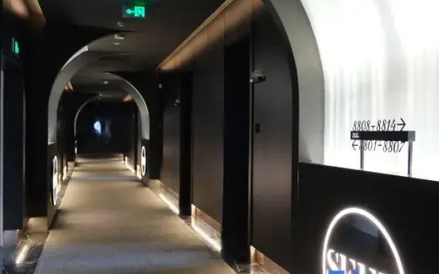 SEEF E-sports Luxury Hotel