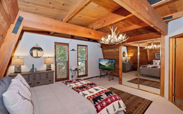 Yosemite Pines Cabin - Sleeps 8