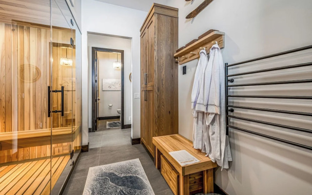 Opulence At Big White