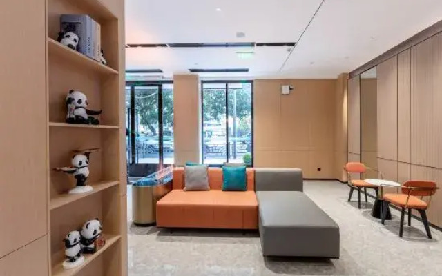 City Comfort Inn Hotel (Shangzhongshun Zhanggongqiao Gourmet Street)