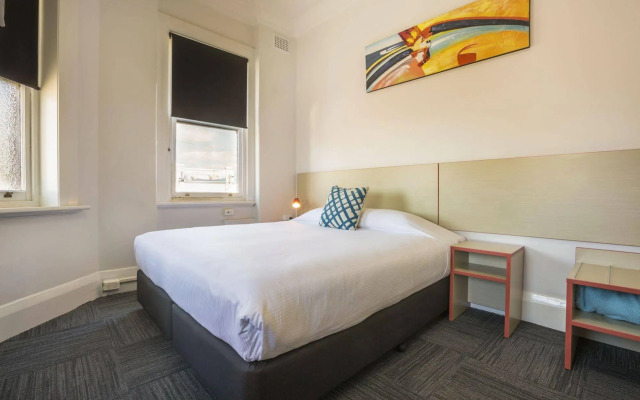 Melton Hotel