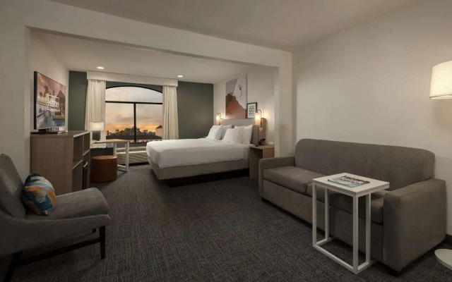 Spark by Hilton Houston Bush Intercontinental Airport