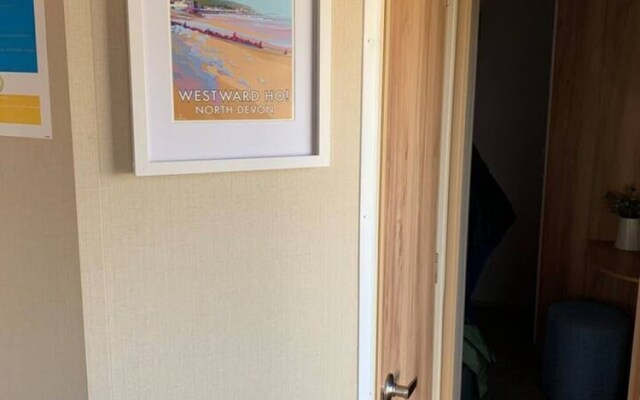 Immaculate 2-bed Caravan in Westward Ho!