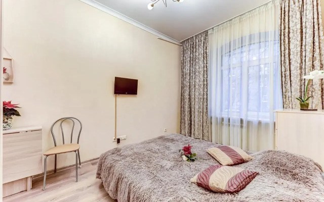 Апартаменты на прощади Чернышевского 7