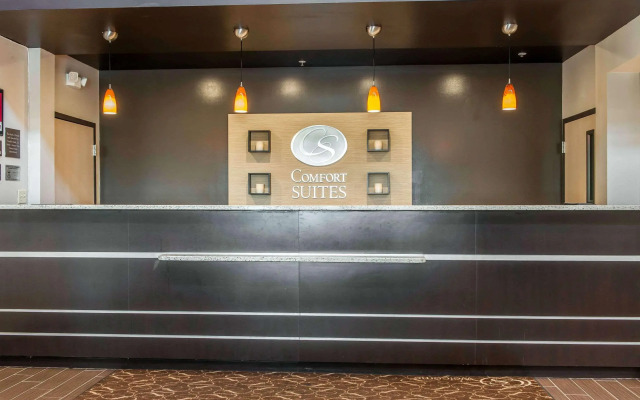 Comfort Suites
