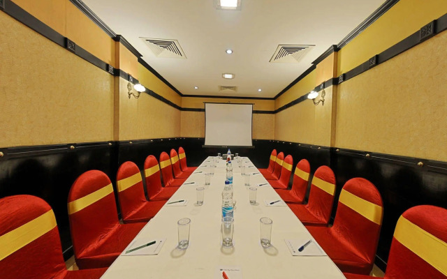 AMS Raj Palace Sundar