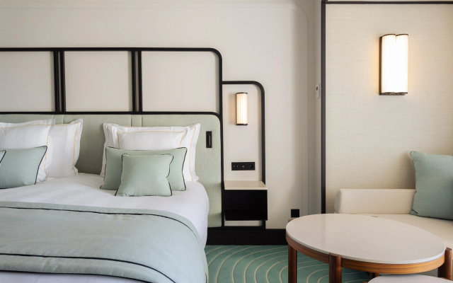 Отель Mondrian Cannes