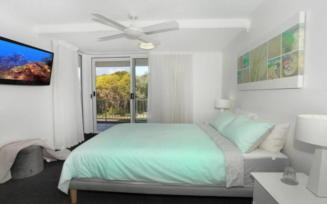 Unit 2 Point Break Apartments, 1-3 Point Arkwright, Linen Incl – Guest Rooms – Point Arkwright
