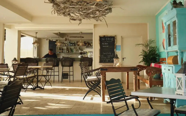 Ocean Breeze Boutique Hotel & Marina