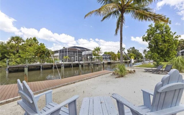 Egret Beach House - Two Bedroom Home