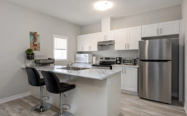 Luxury Entire house mins Niagara falls & Brock uni