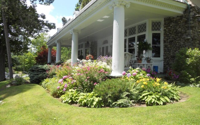 Ruah Bed & Breakfast