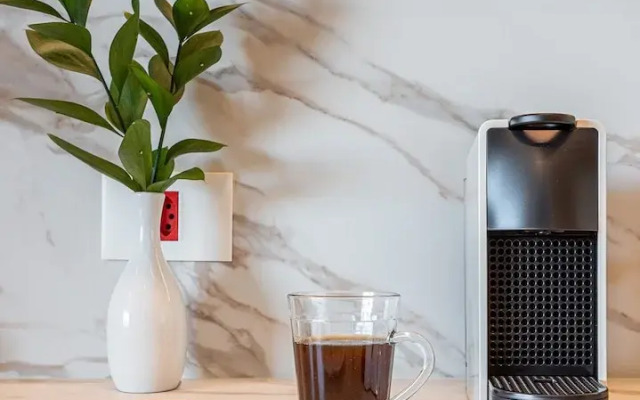 JFL prédio completo com café da manha