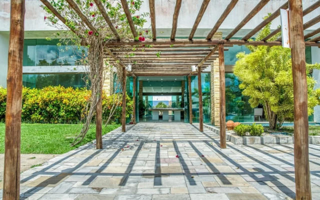 Apartamento Lindo em Condom nio com Piscina