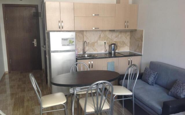 Studio Apartment On Khimshiashvili 15