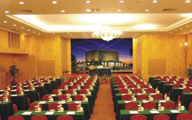Dongguan OYC Crown Prince Hotel