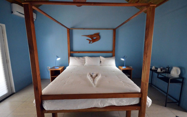 Luna Sea Inn