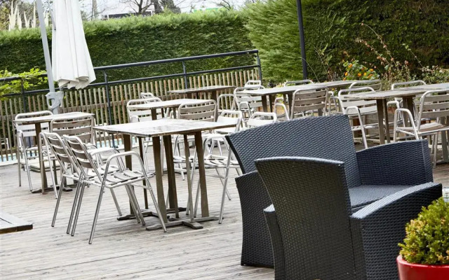 Kyriad Frejus Port - Saint Raphael