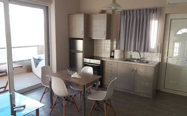 Apartment With 2 Bedrooms in Rodakino, Rethymnon, With Wonderful sea V